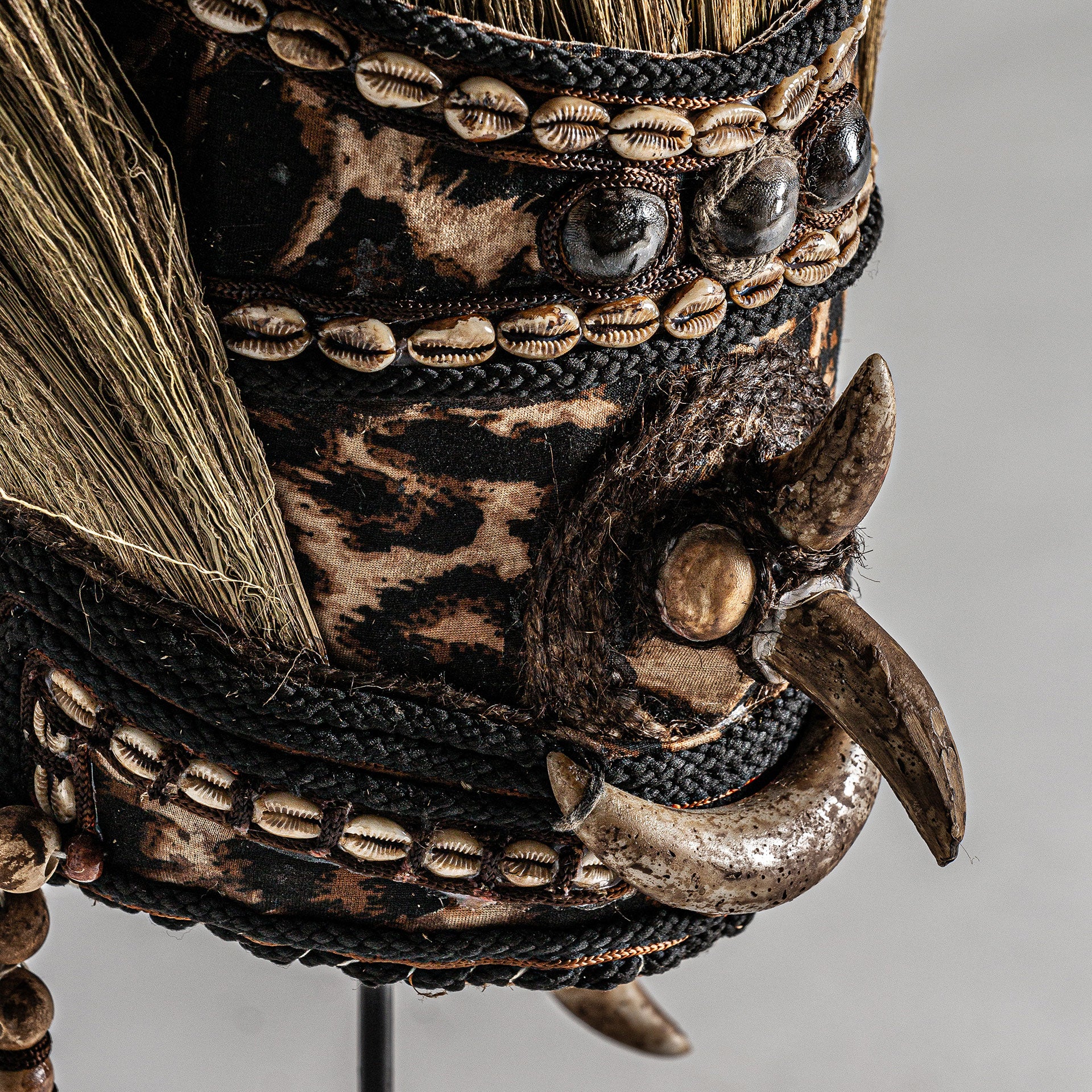 DECORATIVE FIGURE